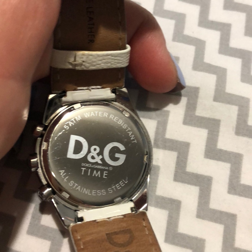 Dolce & Gabbana white genuine leather watch. - Picture 2 of 5